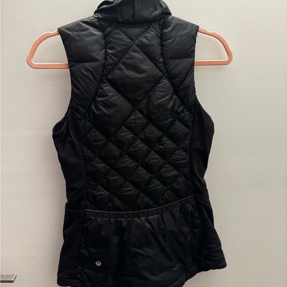 Women's Lululemon Vest - Picture 7 of 8